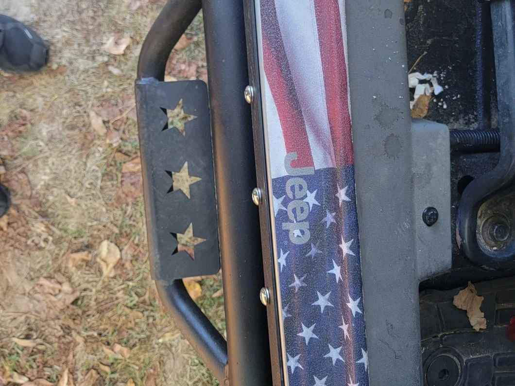 Jeep Licensed by RedRock Carbon Fiber Door Sill Decal; Real Flag (07-18 Jeep Wrangler JK) - Image 8