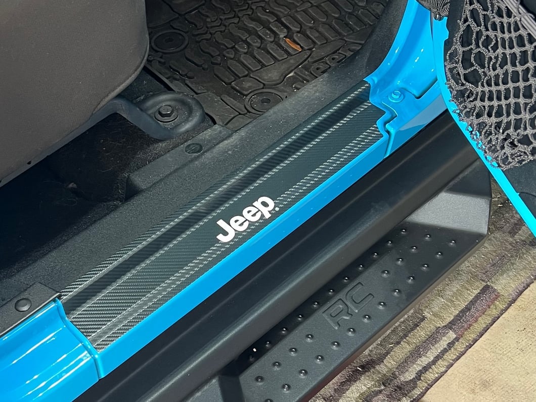 Jeep Licensed by RedRock Carbon Fiber Door Sill Decal; White (07-18 Jeep Wrangler JK) - Image 7