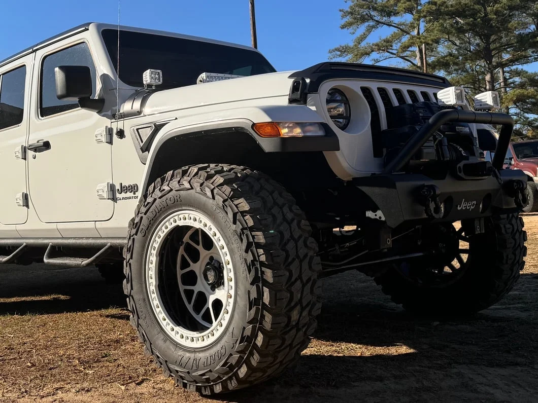 Jeep Licensed by RedRock HD Stubby Front Bumper with Backlight LED Jeep Logo (20-25 Jeep Gladiator JT) - Image 14