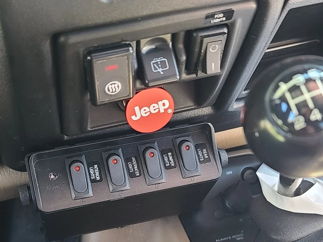 Jeep Licensed by RedRock Lighter Plug with Jeep Logo (87-25 Jeep Wrangler YJ, TJ, JK & JL) - Image 12