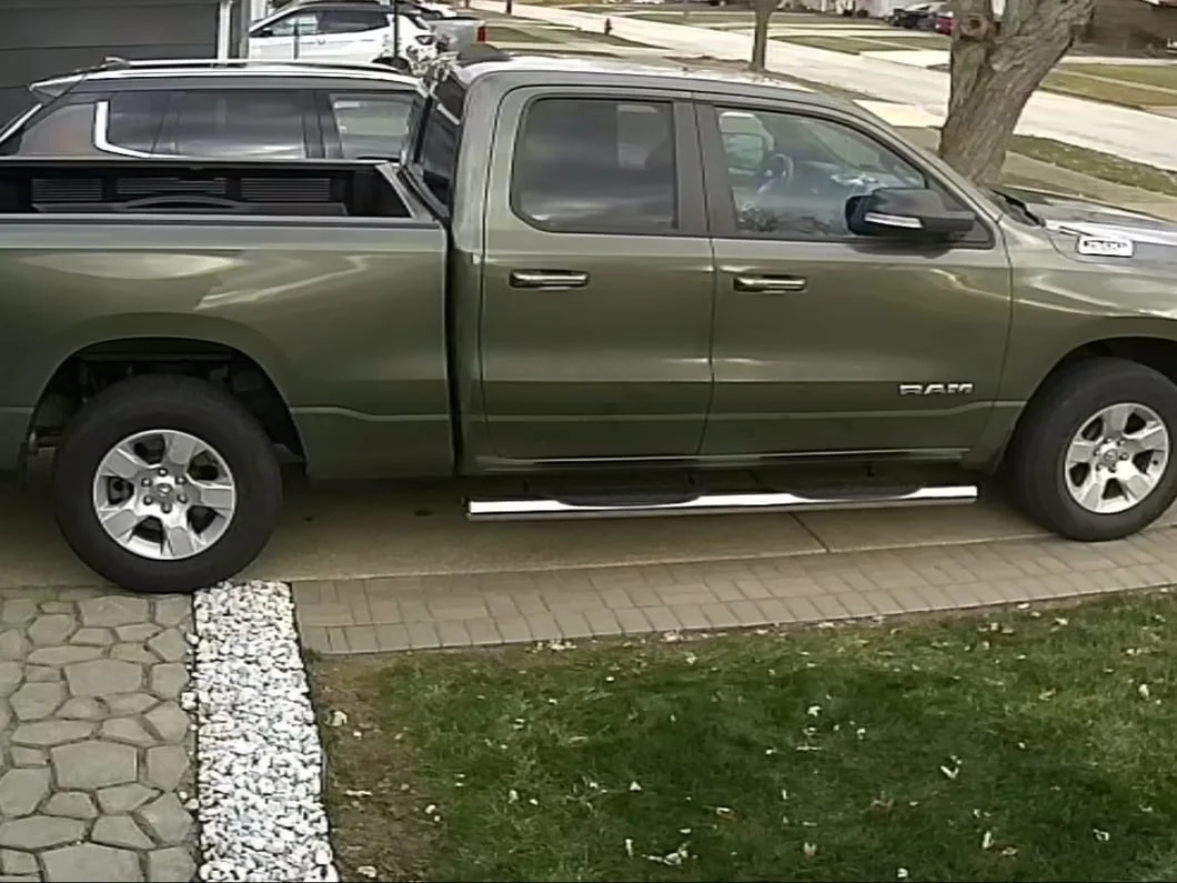 RedRock 6-Inch Oval Straight End Side Step Bars; Stainless Steel (19-25 RAM 1500 Quad Cab) - Image 9