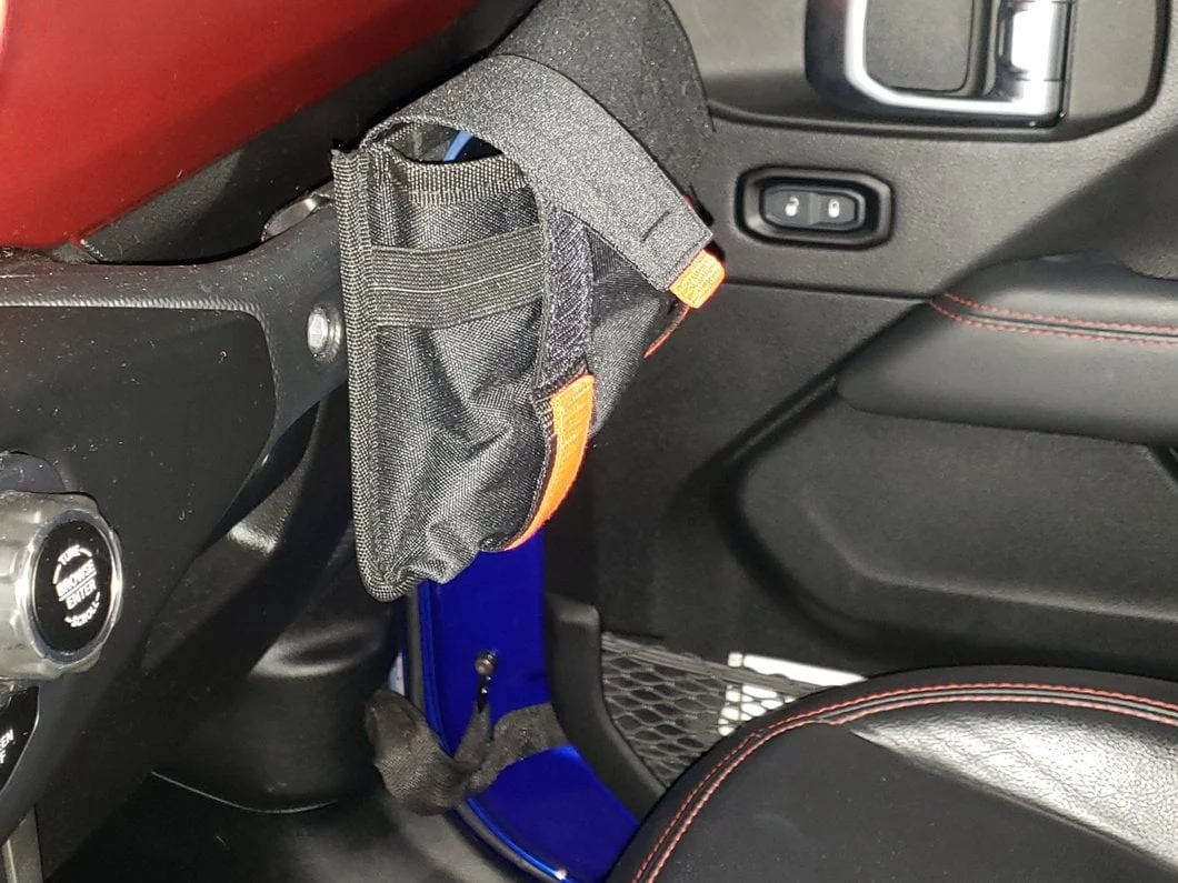 RedRock Alterum Series Grab Handle Storage Bag; Dual Pocket (07-25 Jeep Wrangler JK & JL) - Image 10
