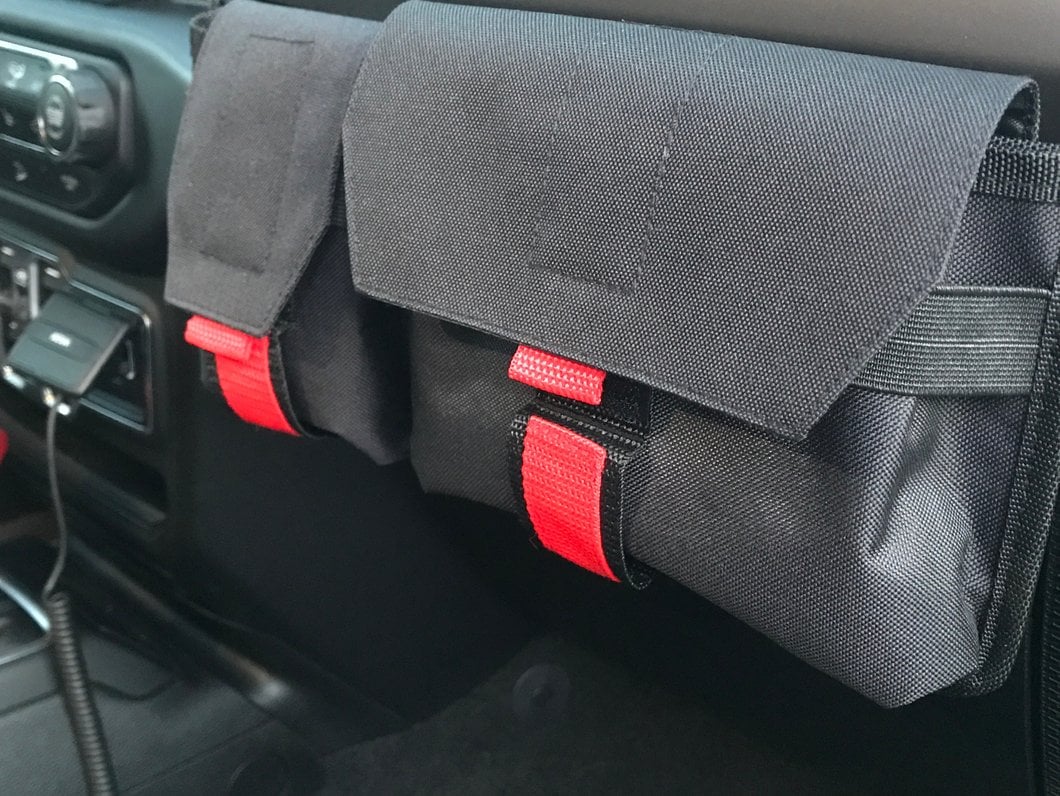 RedRock Alterum Series Grab Handle Storage Bag; Dual Pocket (07-25 Jeep Wrangler JK & JL) - Image 11