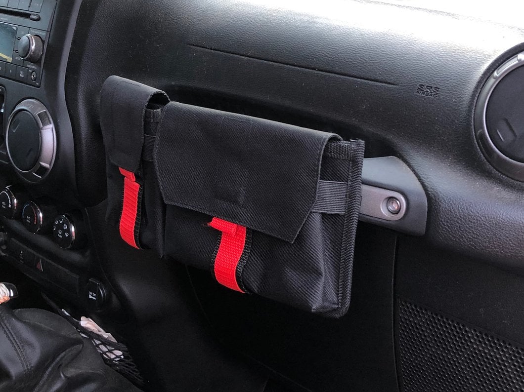 RedRock Alterum Series Grab Handle Storage Bag; Dual Pocket (07-25 Jeep Wrangler JK & JL) - Image 9