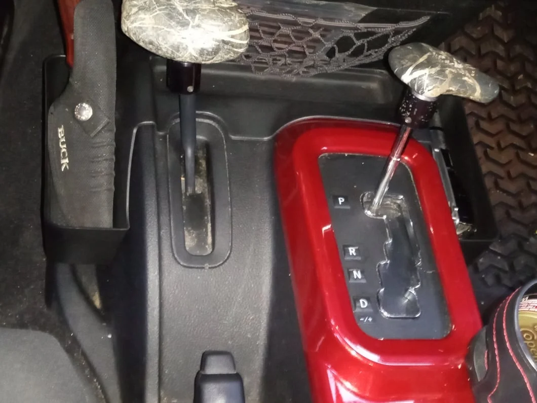 RedRock Armrest Storage Tray (11-18 Jeep Wrangler JK w/ Automatic Transmission) - Image 15