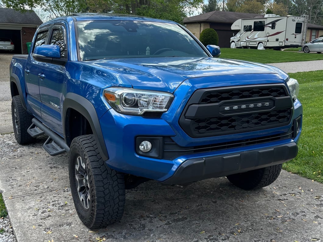 RedRock Baja Mesh Upper Replacement Grille with LED Off-Road Lighting; Matte Black (16-23 Tacoma) - Image 14