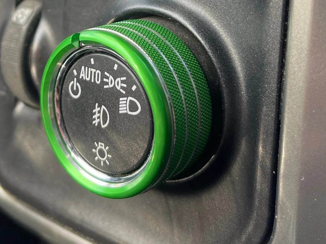 RedRock Billet Interior Knob Cover Kit; Green (14-18 Silverado 1500) - Image 14