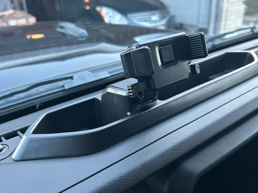 RedRock Dash Mounted Phone Holder with Storage Compartment (20-23 Jeep Gladiator JT) - Image 15