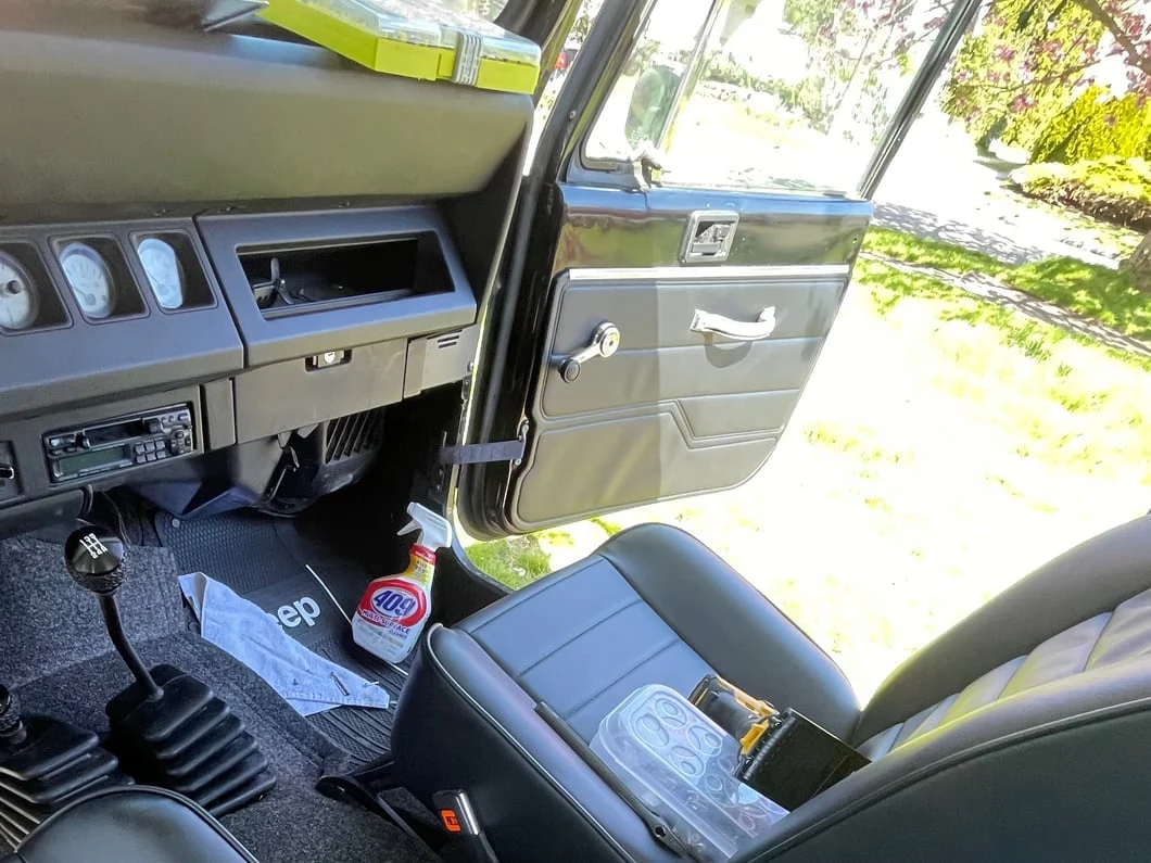 RedRock Door Interior Trim Panels; Black (87-95 Jeep Wrangler YJ) - Image 7