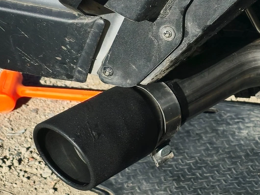 RedRock Dual Exhaust System with Polished Tips; Side Exit (20-25 3.6L Jeep Gladiator JT) - Image 14