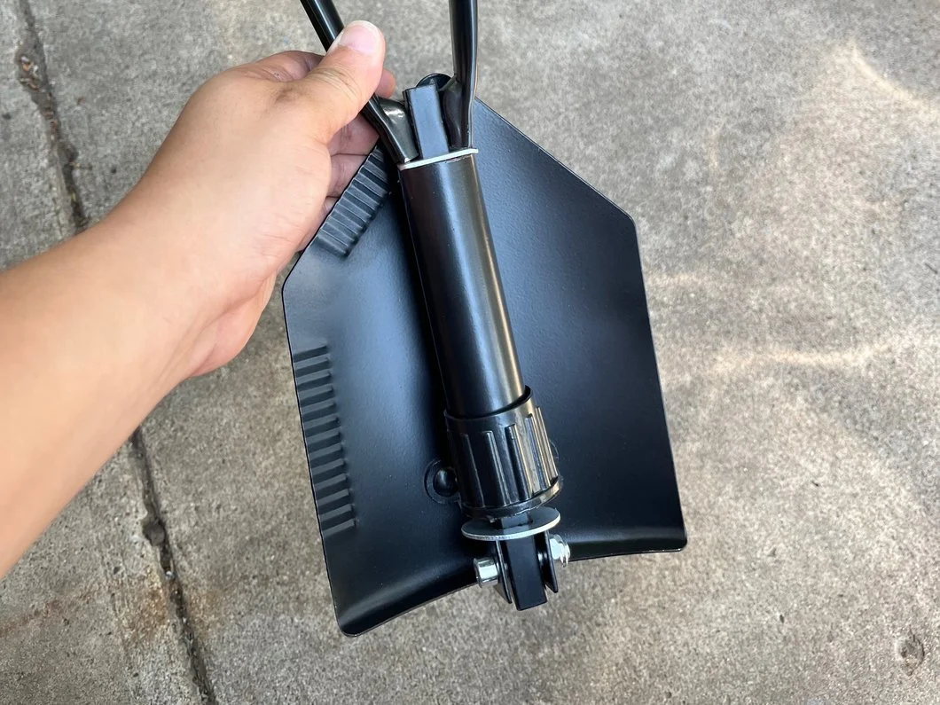RedRock Heavy Duty Tri-Fold Recovery Shovel - Image 10