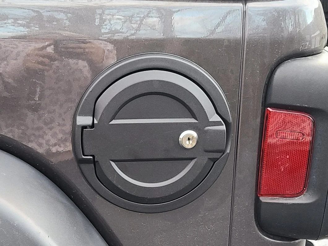 RedRock Locking Aluminum Fuel Filler Door Cover (18-25 Jeep Wrangler JL, Excluding Diesel) - Image 9