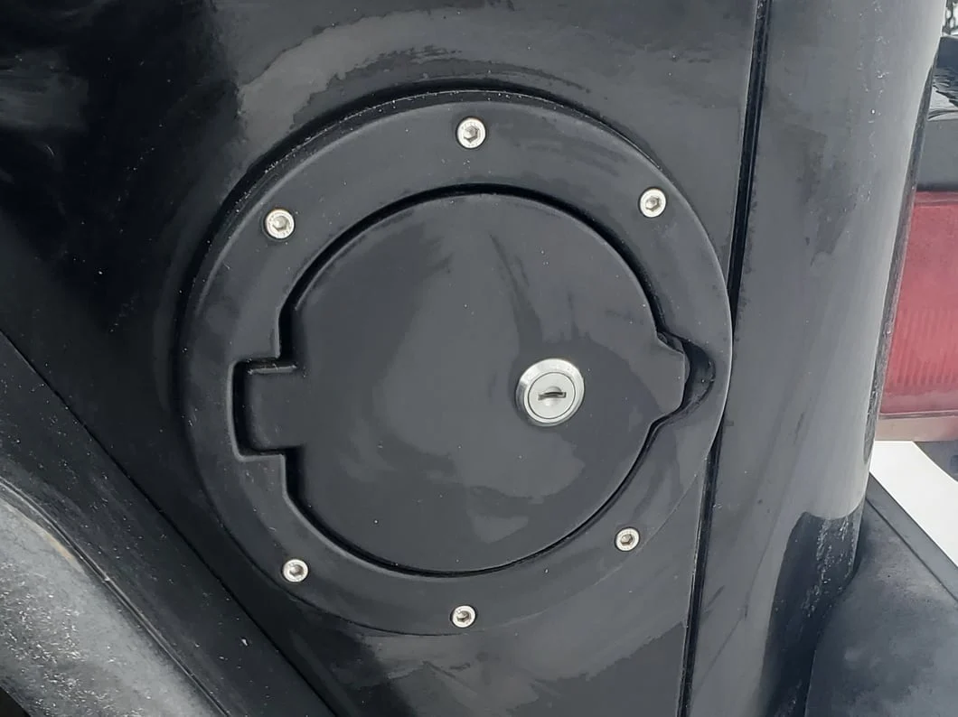RedRock Locking Fuel Door Cover (97-06 Jeep Wrangler TJ) - Image 13