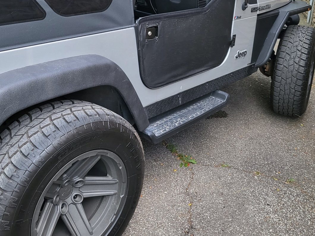 RedRock Molded ABS OE Style Side Step Bars (01-06 Jeep Wrangler TJ, Excluding Unlimited) - Image 10