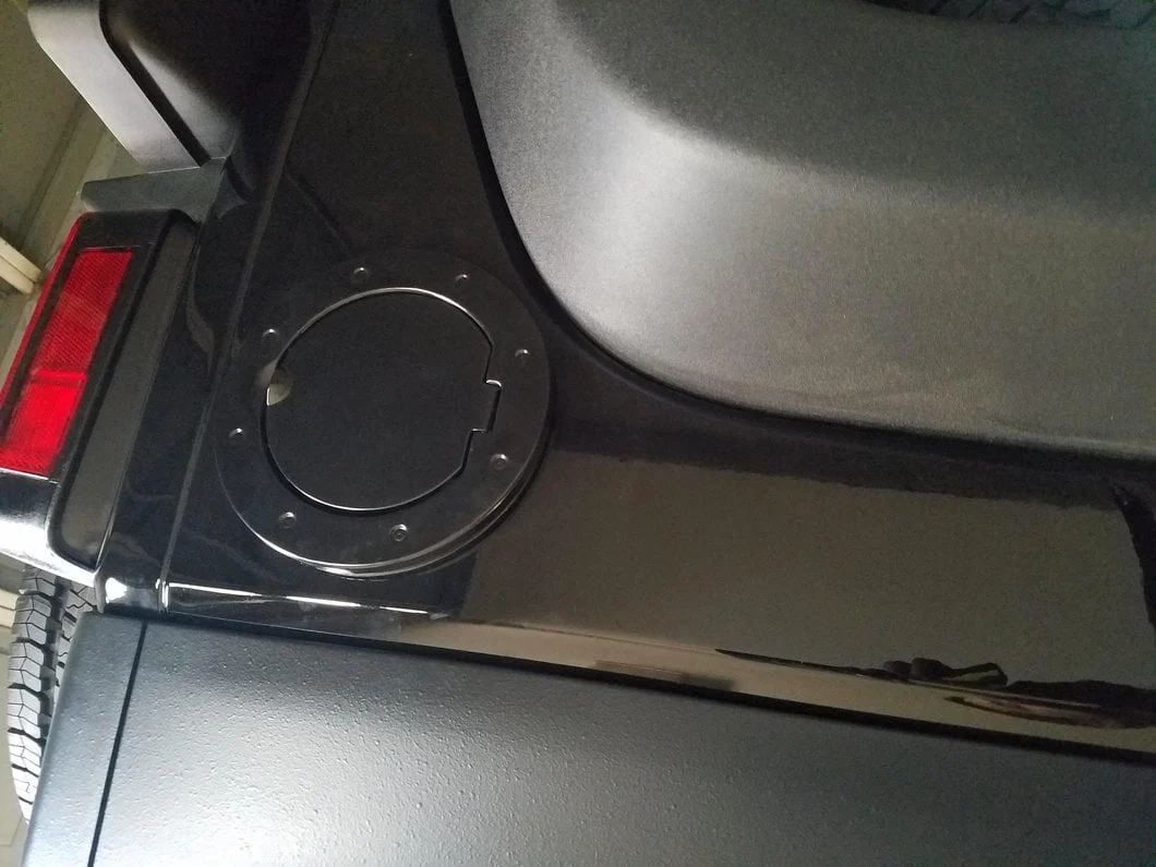 RedRock Non-Locking Fuel Door; Black (07-18 Jeep Wrangler JK) - Image 10