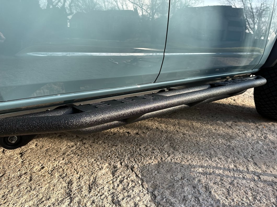 RedRock Side Armor with Step Pads; Textured Black (21-25 Bronco 4-Door) - Image 17