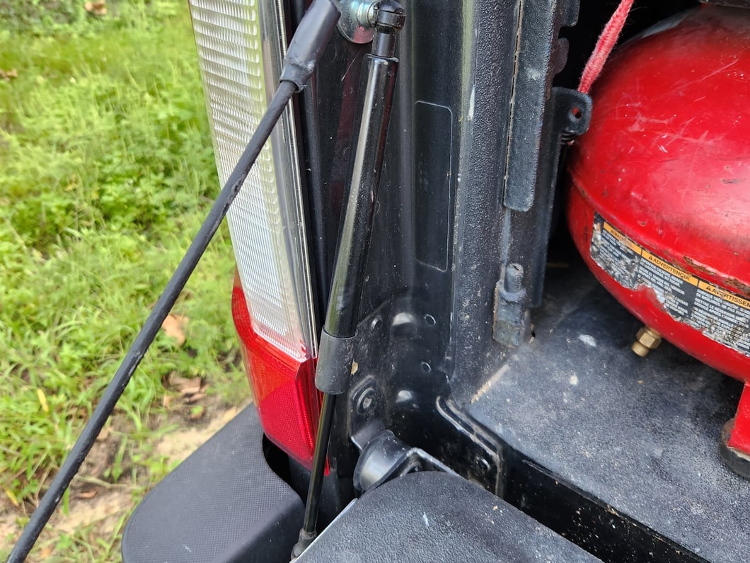 RedRock Tailgate Assist (17-25 F-250 Super Duty) - Image 10