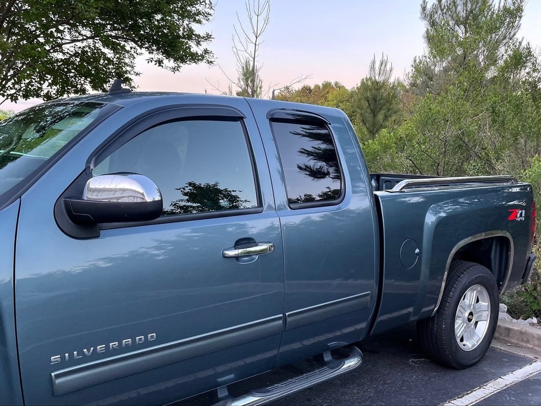 RedRock Window Deflectors; Front and Rear; Smoked (07-13 Silverado 1500 Extended Cab) - Image 10