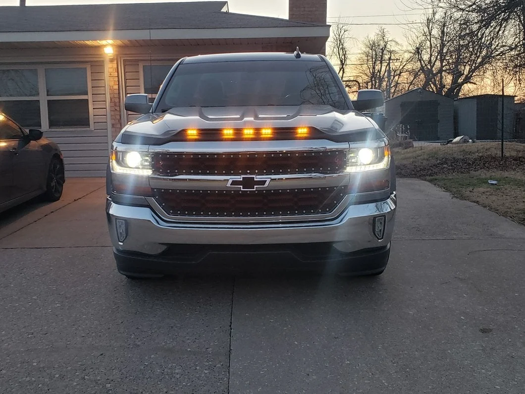 RedRock Wire Mesh Upper Overlay Grille with Rivets; Black (16-18 Silverado 1500 w/o Z71 Package) - Image 11